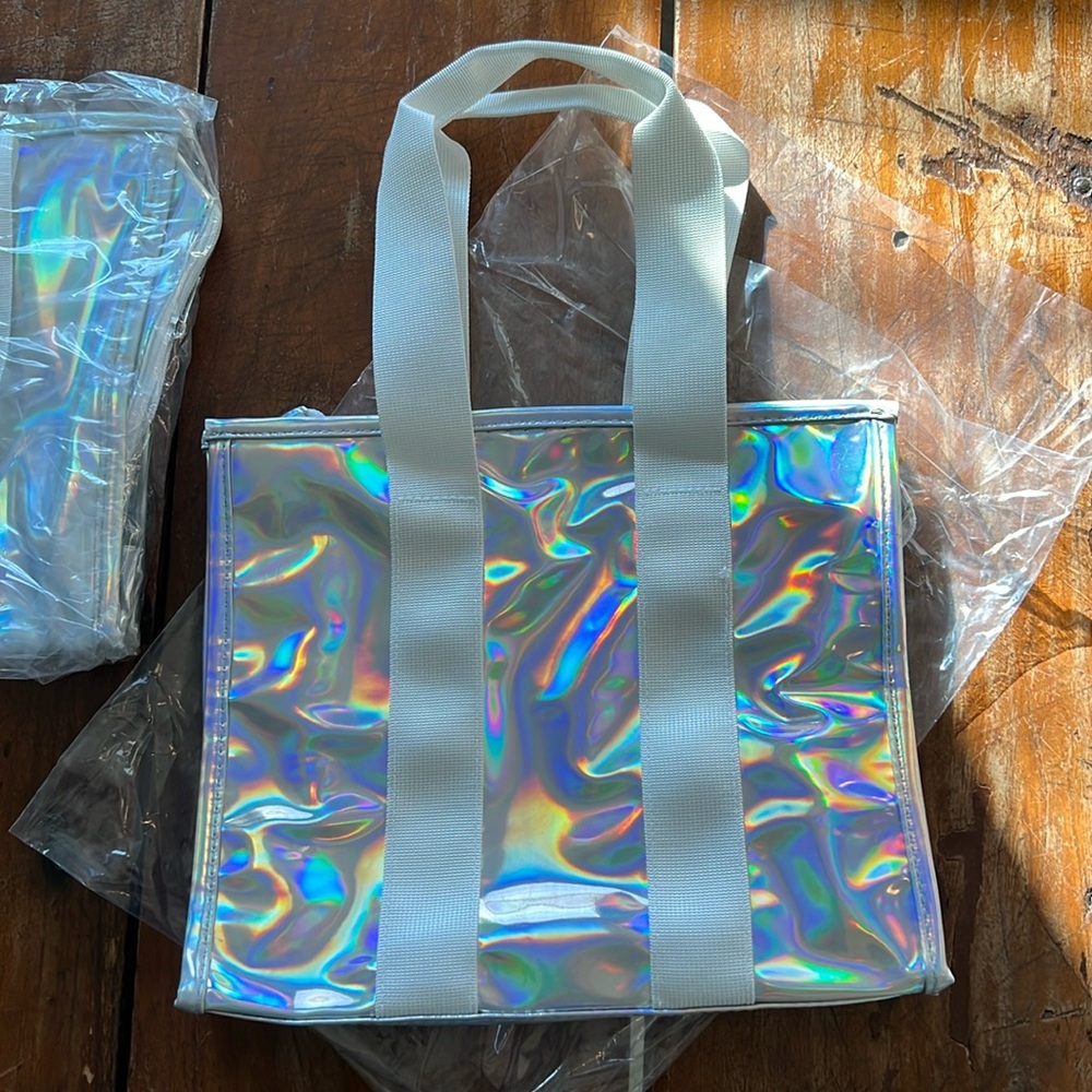 π§ΉClearance || Skinmedica Small Tote/Makeup Bag. White shimmery/pearl waterproof